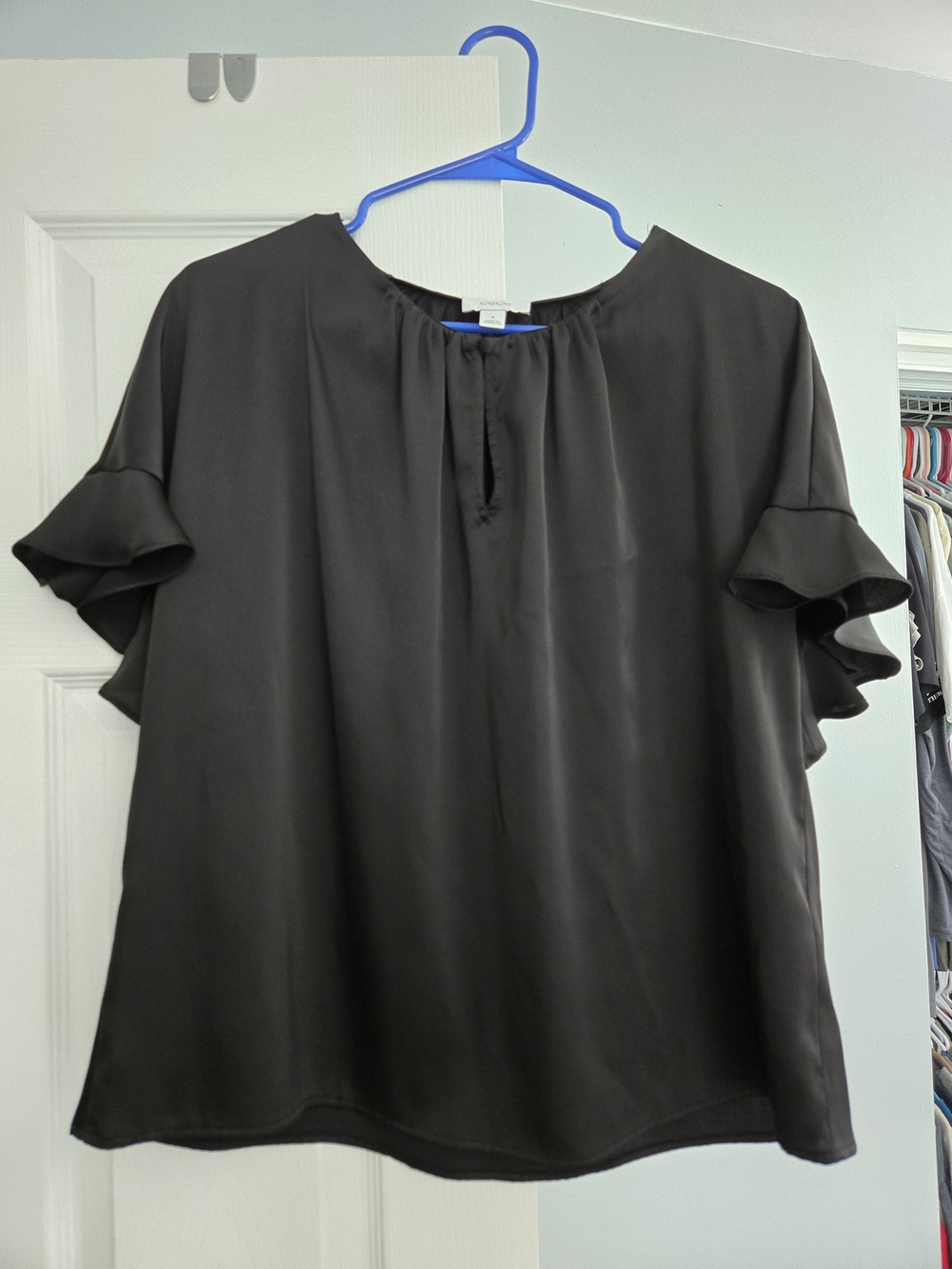 CeCe Black Ruffle Sleeve Blouse